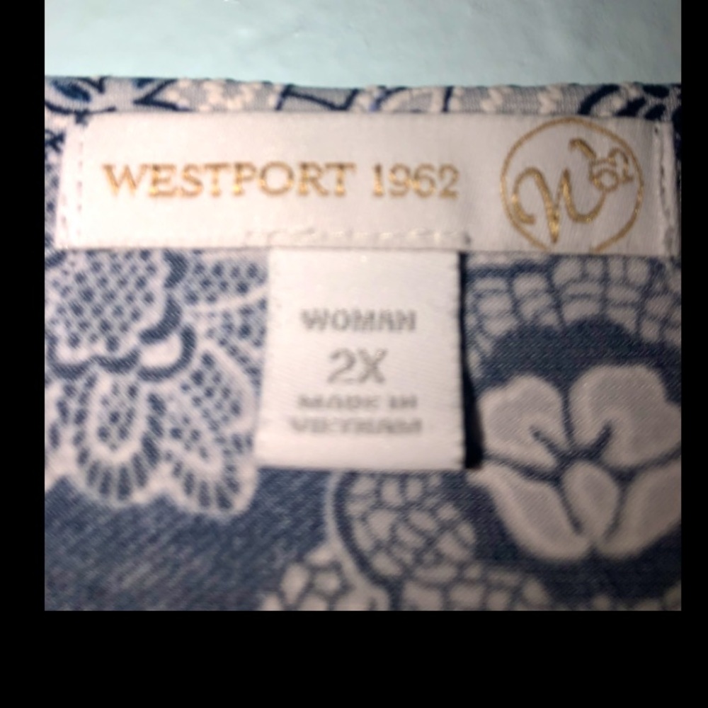 Blouse - Picture 2 of 2